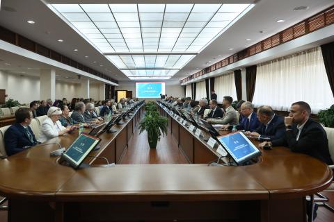Ректор КФУ провел заседание Ученого совета