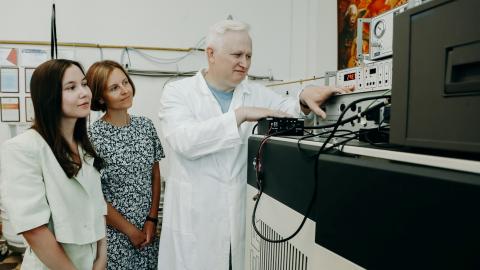 Микроэлектроника с макроэффектом: в КФУ предложили надежный способ создания квантовых чипов