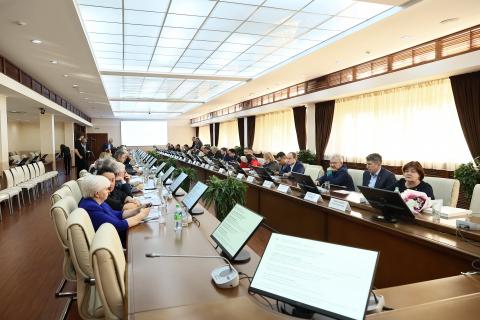 Ректор КФУ провел очередное заседание Ученого совета