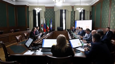 В КФУ состоялся визит генерального директора Центра технологического лидерства Газпромбанка