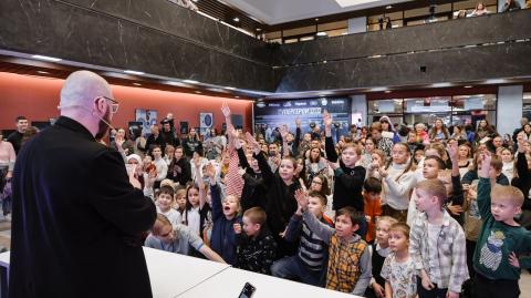 Вместе с учеными гости «PROнауки в КФУ» узнали, как ИИ помогает спроектировать будущее