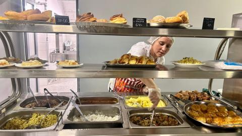 «Учиться со вкусом»: в КФУ открыли современную столовую 