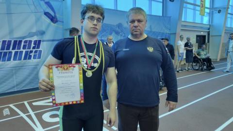 Студент Казанского университета стал чемпионом Татарстана по пауэрлифтингу среди спортсменов с ОВЗ 