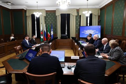 Ректор КФУ встретился с заместителем министра промышленности и торговли РФ