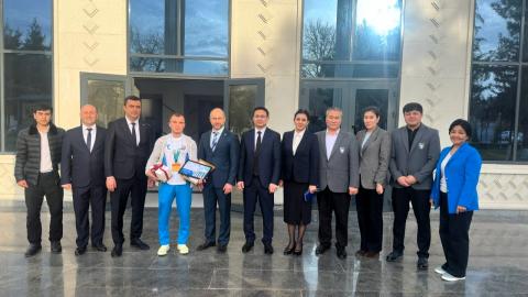 Студент КФУ завоевал золото Кубка мира по армрестлингу