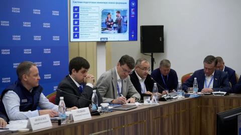 Дмитрий Чернышенко высоко оценил ПИШ «Кибер Авто Тех»