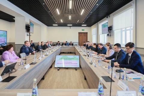 Ленар Сафин провел заседание Совета ректоров вузов РТ