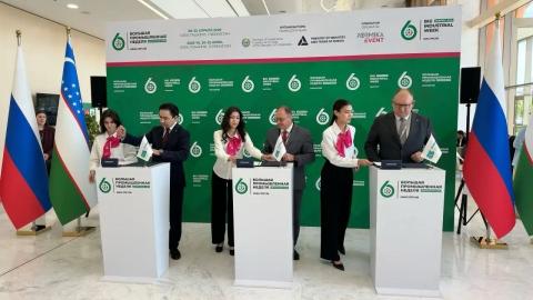 КФУ и «ФосАгро» на полях «Иннопрома» в Узбекистане заключили соглашение