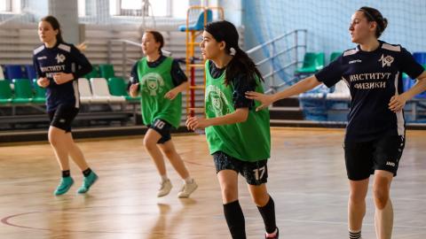 Глюкоза, психология, йогалатес: в КФУ отметили Всемирный день здоровья