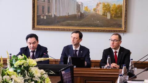 Вызовы международного трудового права обсуждают за круглым столом в КФУ