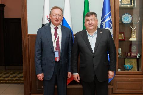 Ректор КФУ встретился с генеральным директором АО «Зарубежнефть»