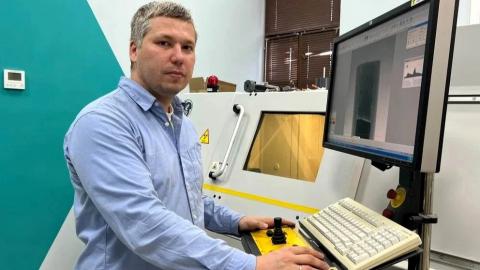 Ученые КФУ с помощью 4D-микротомографии выяснили, как газ и пена извлекают «запертую» в породе нефть