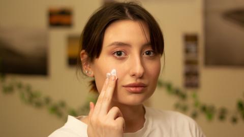Химик КФУ предупредила о парафенилендиамине в хне для веснушек