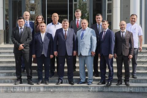 Ректор КФУ посетил Джизакский областной многопрофильный медицинский центр «Иззах»
