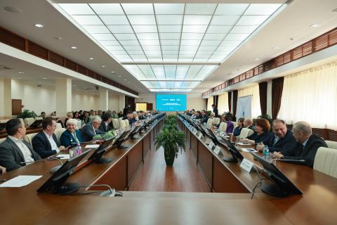 Ректор КФУ провел первое заседание Ученого совета в новом учебном году