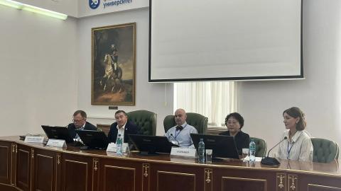 В КФУ прошел круглый стол к 80-летию Габдулзямиля Зайнуллина
