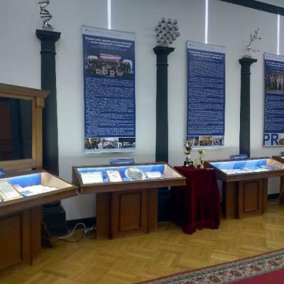 Выставка «Казанская школа коммуникаций  – сила традиций и инноваций» открылась в КФУ