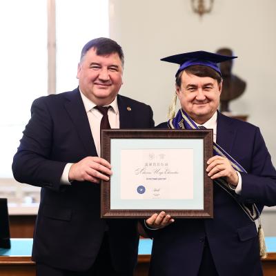 Игорю Левитину присвоили звание почетного доктора Казанского университета