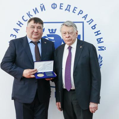 Ректор КФУ Ленар Сафин награжден медалью Грайфера I степени