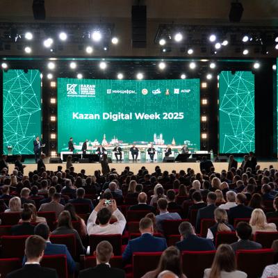 КФУ принимает участие в Международном форуме Kazan Digital Week – 2025