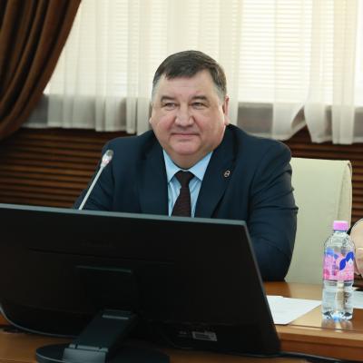 Ректор КФУ провел заседание Ученого совета